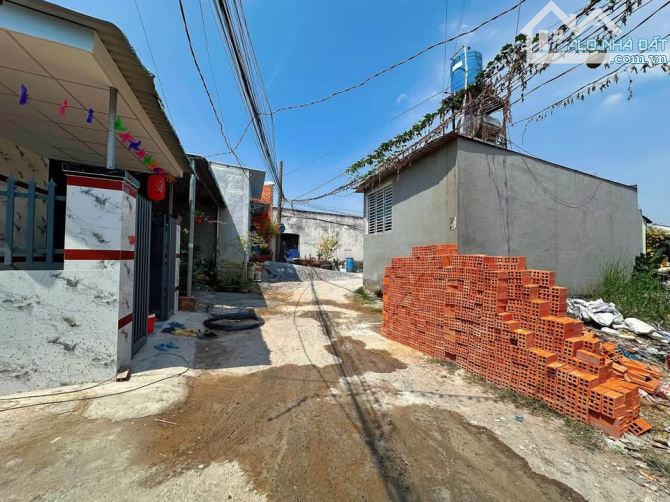 chủ gửi bán lô đất 120m2- giá 1 tỷ 350tr -gần khu dân cư tân đức-liên hệ cho em - 1