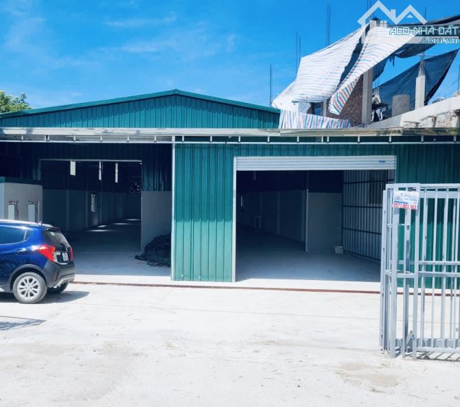 Cho thuê 500m2 gần cầu thạch bích - 1