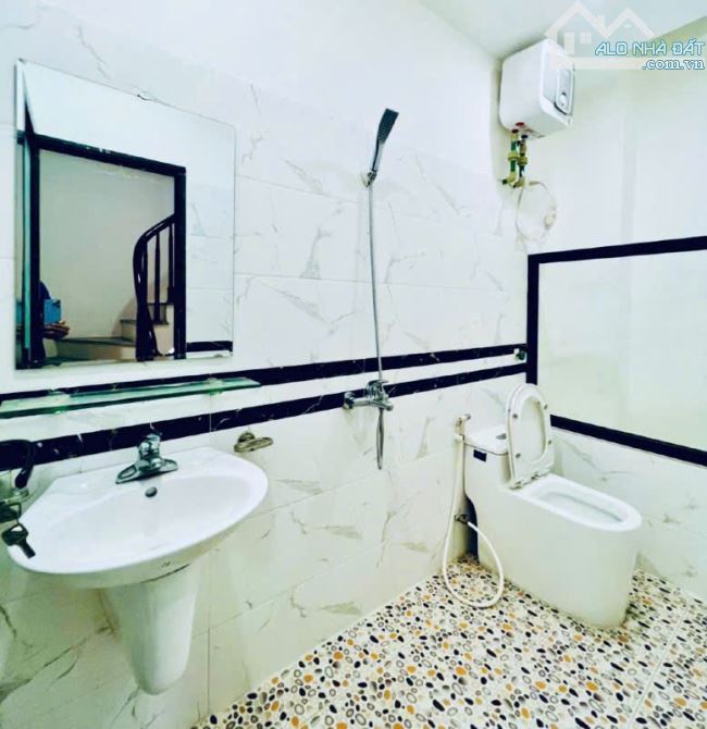 🔥 HIẾM! NHÀ 4 TẦNG XÂY THÔ Ô TÔ VÀO TẬN NHÀ, CHỈ 3,5 TỶ CÁCH CẦU ĐẠI THÀNH VÀI BƯỚC C - 1
