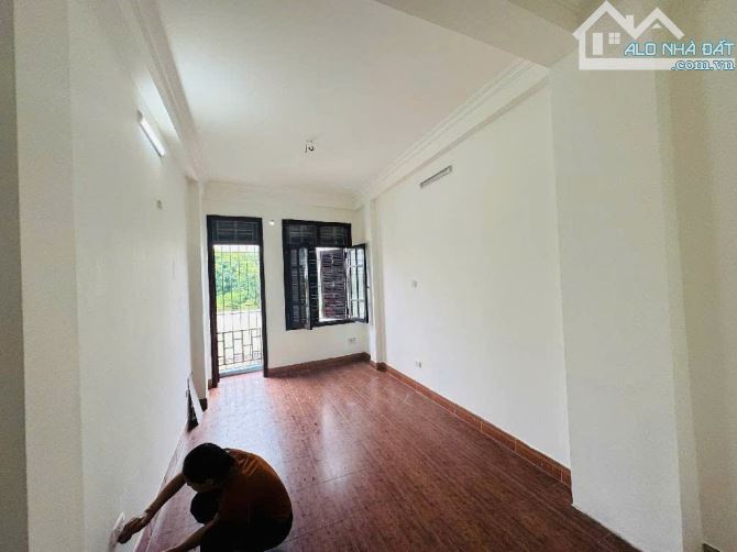 BÁN NHÀ NGUYỄN TRÃI, 5 TẦNG, ÔTÔ ĐỖ CỬA, 6.6 TỶ - SỔ ĐỎ CC - 1