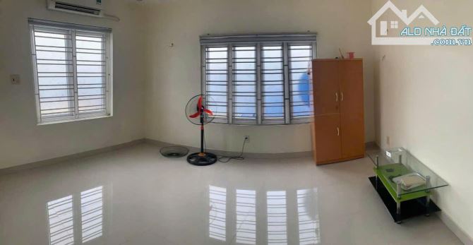 Spc ✅ Chào b.án căn nhà mặt ngõ Trung Hành  👉Diện tích: 41.2m nhà 3.5 tầng Cấu trúc: Phòn - 1