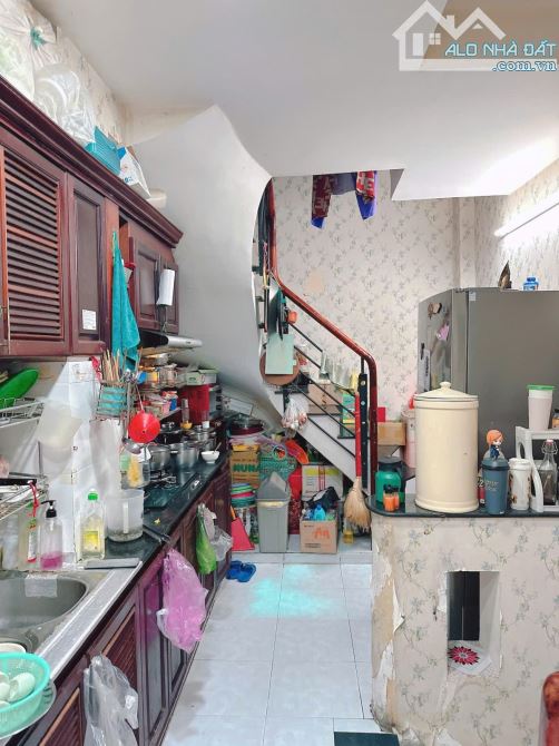 BÙI VIỆN-QUẬN 1-NHÀ 5 TẦNG-3PN 4WC SÂN THƯỢNG - 1