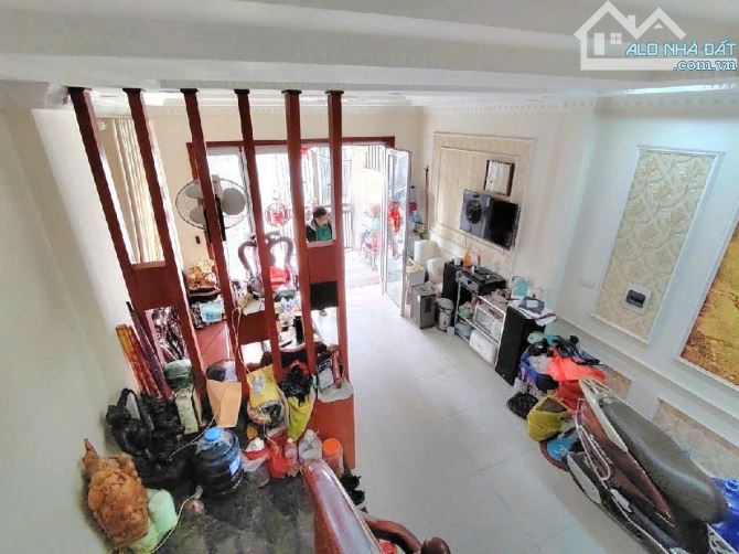 Bán nhà Hoàng Cầu 61m², 5T, MT 4.2m, ôtô đỗ, gần hồ – 24.6 tỷ - 1