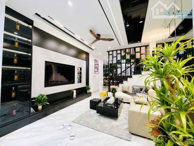 ĐỐNG ĐA - Ô TÔ - 4 TẦNG - FULL NHƯ ẢNH - DT 46M - MT 4M - CHÀO 10,7 TỶ - 1