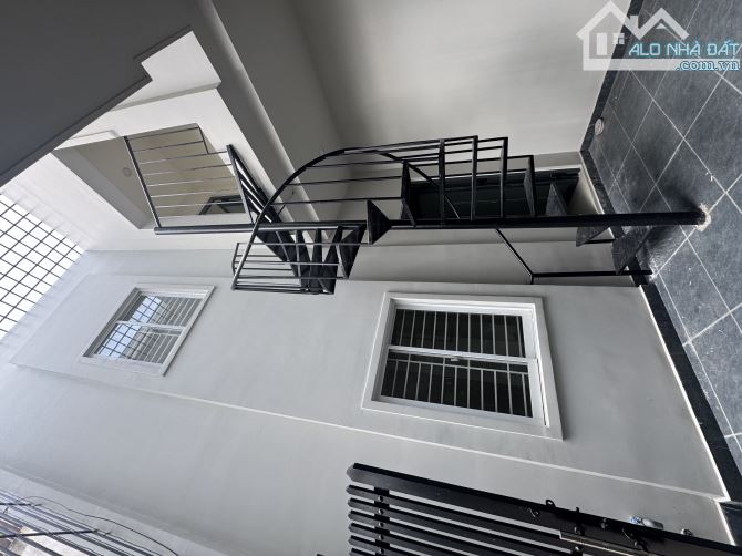 BÁN CHDV GÒ VẤP. 3 TẦNG 84M2. THU NHẬP 25TR/TH. HXH TRƯỚC NHÀ. NHỈNH 6TỶ TL - 1