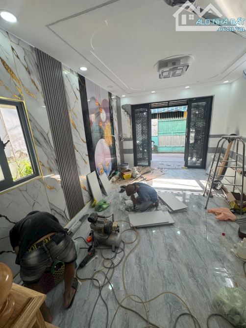 Nhà đẹp vào ở ngay tân thới hiệp 21 Quận 12 giá 3 tỷ nhỉn xúi - 1