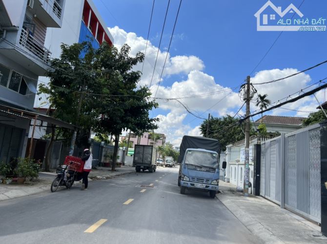 Bán nhà cấp 4 view Sông Vàm Thuật - Dương Quảng Hàm. 4.3x17m, xây mới đẹp tuyệt, giá 9.5 t - 1