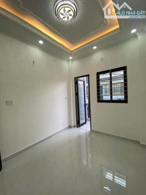 Thanh lý căn nhà Ngô Thị Thu Minh, Tân Bình/ DT 48,6m2/ Giá 3 Tỷ 650Tr/ Sổ Riêng Chính Chủ - 1