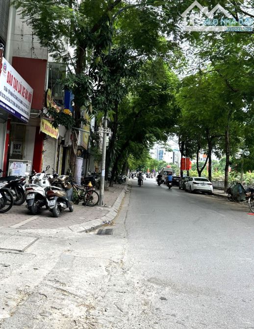 MẶT PHỐ GIÁ NGÕ 🏡 NHÀ VIP THANH XUÂN – VŨ TÔNG PHAN – GIÁ CHỈ 13 TỶ!
