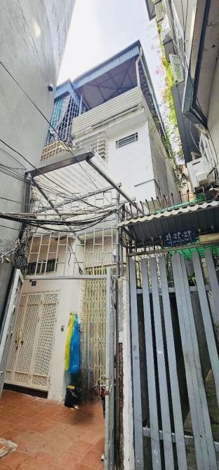 Bán gấp nhà riêng Hàng Bột 30m 4 tầng dân xây KCBT, sổ nở hậu, ngõ nông rộng, chỉ 5.5 tỷ - 1