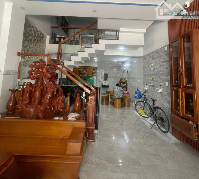 Bán Nhà 3 Tầng mới đẹp,nội bộ Trần Hào, Khu Tái Định Cư FBS Gần Bệnh Viện - 1