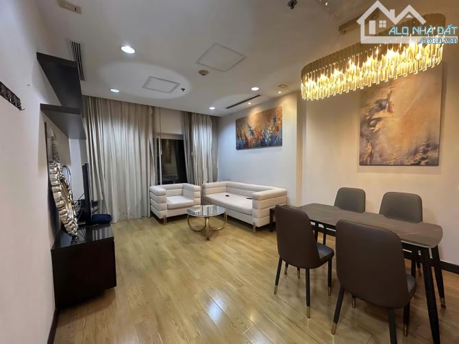 Cho thuê căn hộ sang trọng chung cư Hoà Bình Green Đường Bưởi nhà full đẹp 2 ngủ chỉ 15tr - 1