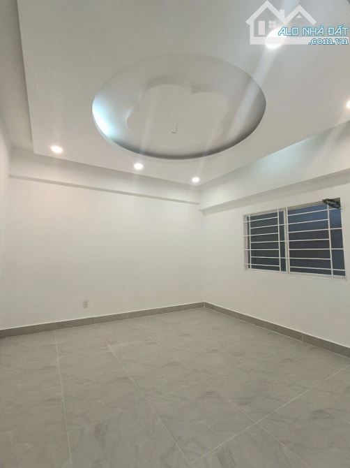 Cần bán căn hộ H3, đường Hoàng Diệu,Phường 6,  Quận 4, duện tích 38m2, 1 phòng ngủ, 1wc, - 1