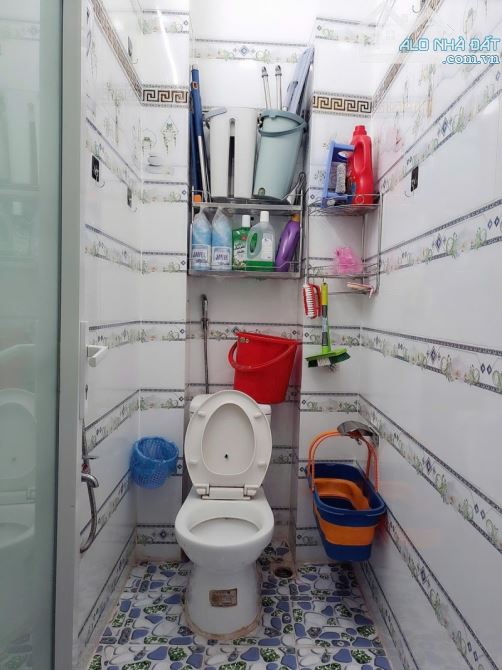 Bán nhà Phú Thọ Hoà giáp Luỹ Bán Bích 43m2 4.3x11 2T gần chợ, trường học, giá 5 tỷ xx - 1
