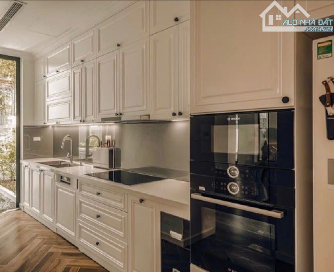 Bán biệt thự phố Trần Thủ Độ - KĐTM Pháp Vân , DT 275 m2, MT 13 m - 1