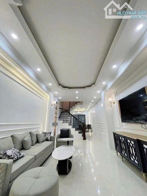 🏠 Cổ Nhuế, 48m2 nhỉnh 9 tỷ, dân xây, ngõ thông, ô tô đỗ, gần phố, sát KDT Resco - 1