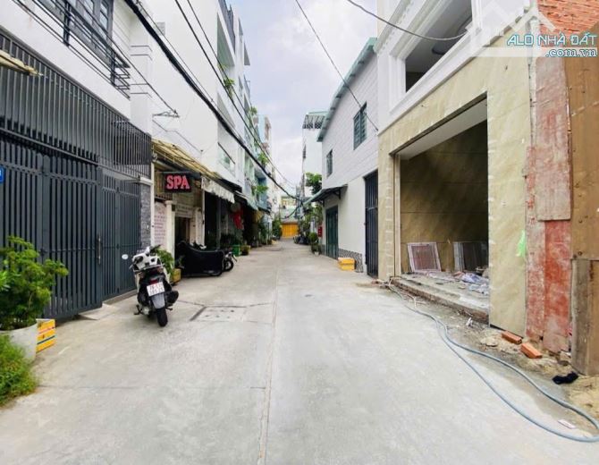 LÔ GÓC 5 TẦNG 60M2 MỚI 100% KHU PHÂN LÔ – NGAY AEON TÂN PHÚ – HXH VÀO NHÀ – NHỈNH 8 TỶ - 1