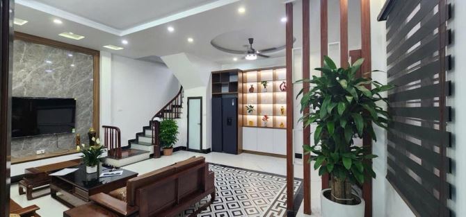 Bán nhà đẹp dân xây phố Quang Trung,ở ngay, 3 thoáng – ô tô đậu cửa - 1