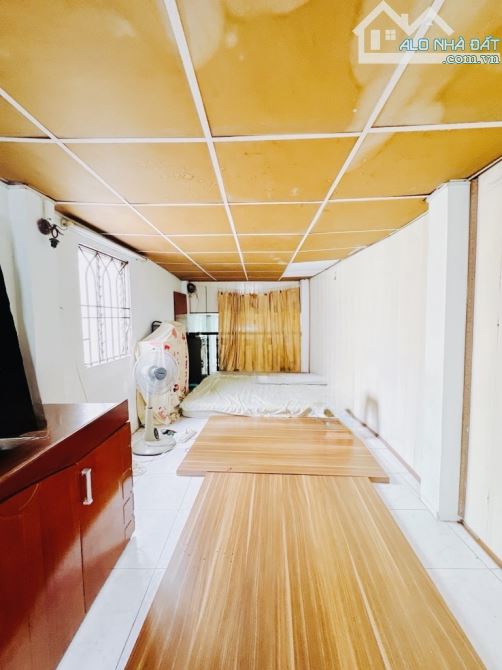 NHÀ TRỆT LẦU - DT 50M2- TRUNG TÂM QUẬN 4  - TIỆN XÂY MỚI - NHỈNH 4 TỎI - P10 - Q4 - 1