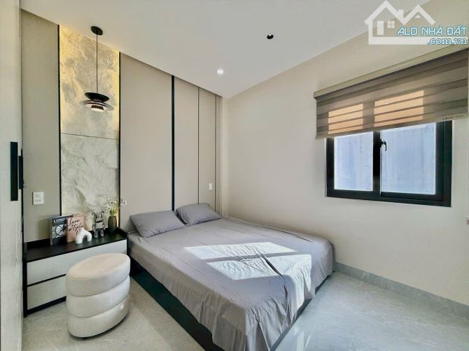 OTO tránh, đối diện TTTM Aeon Mall, đường Cổ Linh, Long Biên 45m2 x 5Tầng Nhỉnh 9Tỷ có TL - 1