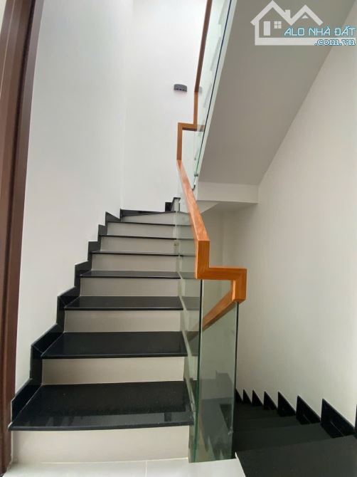 Phú Nhuận HXH Đặng Văn Ngữ - 43m2(4.2x10.5) 4 tầng - nở hậu -thang máy- Chỉ 8.89 tỷTL - 1
