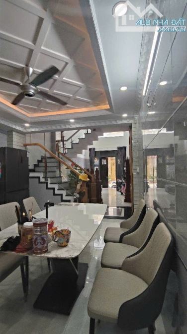 🏡 Nhà đẹp tặng FULL nội thất – Bình Hưng Hòa B – SHR giá chỉ 6 tỷ 4 - 1
