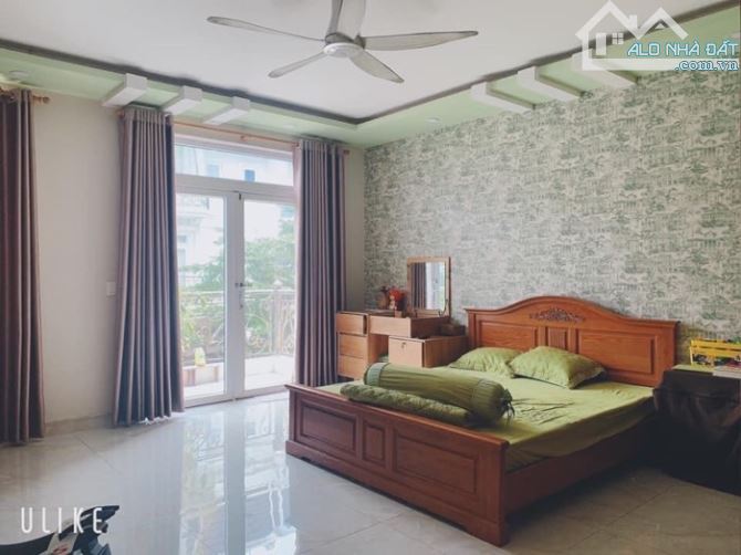 Nhà 3 Tầng * 100m2 Công Nhận Đủ - Tiện Kinh Doanh Đủ Nghề - Thông Bế Văn Cấm - 1