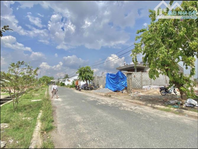700TR/200M2 CHỦ GỬI LÔ ĐẤT MT LƯU KHAI HỒNG TT CỦ CHI, FULL THỔ , SHR - 1