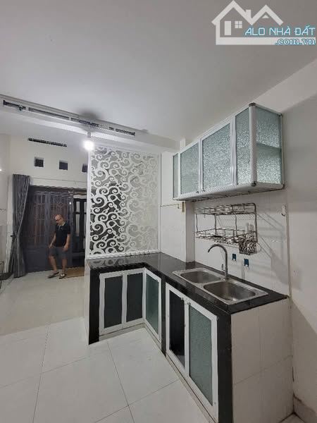 BÁN NHÀ TT PHÚ NHUẬN - HOA SỨ - 4 TẦNG - 28M2 - NHỈNH 4 TỶ - BỚT LỘC - 1