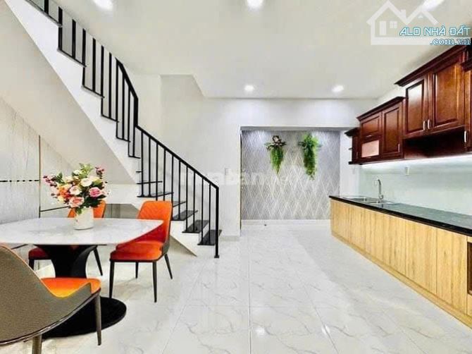 🧧 Sổ Hồng Trao Tay !! sở hữu ngay căn nhà đường Lê Minh Xuân - Tân Bình / Giá 3 Tỷ 360 - 1