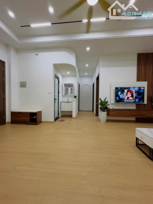 Chung Cư Hàm Nghi- Lê Đức Thọ 59m2 2 PN. 1 suất đỗ Ô tô. Giá hơn 3 tỷ - 1