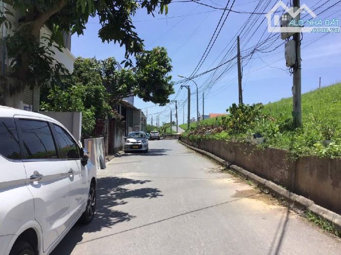 BÁN ĐẤT ĐÔNG DƯ – LÔ GÓC KINH DOANH – Ô TÔ TRÁNH - 1