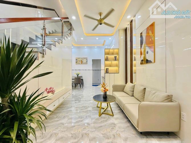 ♻️ Nhà đẹp mới xây đường 3 Tháng 2 - Quận 10 / 68.4m² / Giá 3 Tỷ 620 (Sổ Hồng Riêng) - 1