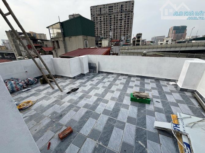 Bán nhà phố Trường Chinh, 39m2, 6 tầng thang máy, ngõ ô tô, mặt tiền 5.3m giá 9.3tỷ - 1