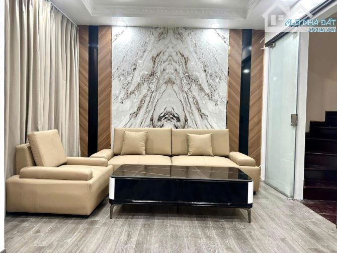 BÁN HÀO - LÔ GÓC 2 MẶT TIỀN – NHÀ ĐẸP ĐỐNG ĐA 28m², 5 TẦNG, NỘI THẤT XỊN – GIÁ 5.8 TỶ - 1