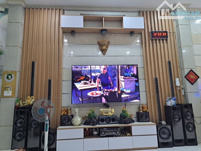 BÁN NHÀ CĂN GÓC Bàu Cát 1, Tân Bình 2 tầng 72m2(6x12). Kinh doanh đỉnh. Giá chỉ 15,5 tỷ. - 1
