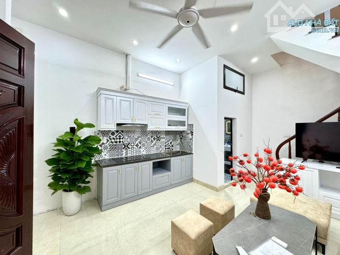 BÁN NHÀ ĐỐNG ĐA, NHÀ ĐẸP FULL NỘI THẤT.31M GIẢM CHÀO NỬA TỶ CÒN 7.08 TỶ - 1