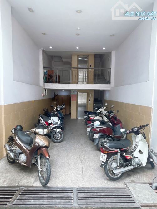 Trịnh Đình Trọng tân phú 180m2 5 tầng giá chỉ 29 tỷ - 1