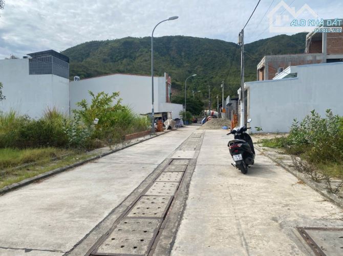 Đất TĐC Hòn Rớ 2 Phước Đồng dt 100m2 nhánh sông - 1