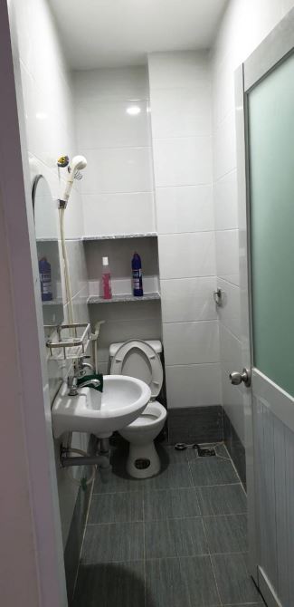 - CHỈ NHỈNH 3 TỶ, 3 TẦNG KIÊN CỐ - TT QUẬN 10 - NHÀ HẺM ĐƯỜNG TÔ HIẾN THÀNH - - 1