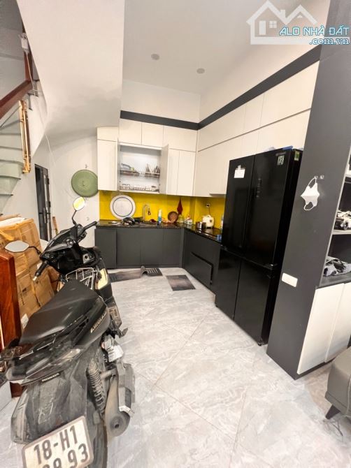 DÂN XÂY NGỌC TRỤC – ÔTÔ, FULL NỘI THẤT – 37M² – 4 TẦNG – 7.2 TỶ (ATL6970) - 1