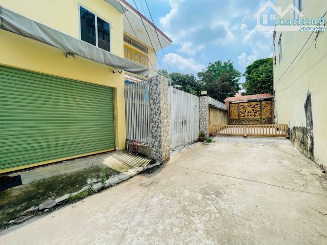 BÁN NHÀ *ĐƯỜNG XE HƠI* P TRUNG DŨNG GẦN NGÃ BA THÀNH 2ty650 - 1