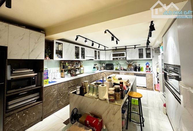 Biệt thự mini Bến Vân Đồn giữa Q4 3 tầng 72m2 chỉ hơn 11tỷ TL - 1