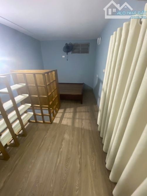 Cho thuê nhà riêng 3 tầng phố Quán Thánh, tiện ở, kinh doanh online - 1