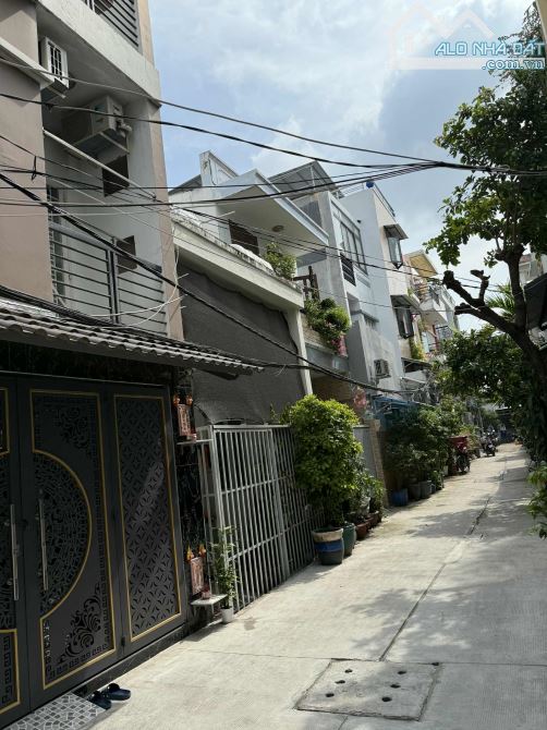 Hẻm xe hơi đến nơi,2 mặt tiền đường,bán đất có nhà 70m2, hơn 6 tỷ, HUỲNH TẤN PHÁT Quận 7 - 1