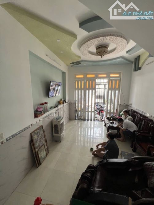 NHÀ MỚI HIỆP THÀNH 13 DT 4X15  1 TRỆT 1 LẦU HẺM XE HƠI  GIÁ 4,250 TỶ - 1