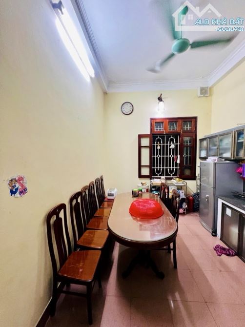 Bán nhà Ngoại Giao Đoàn, 42m x 4 tầng, dân xây ở sướng, ô tô qua cửa, an sinh tuyệt vời - 1