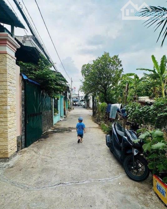 Bán nhà gần đường Huỳnh Tấn Phát TT Nhà Bè, nhỉnh 1 tỷ - 1