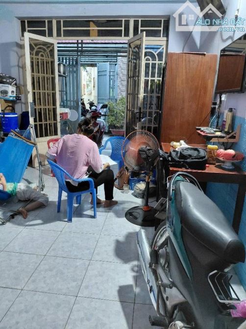 Bán nhà 2 tầng 49m2 - Hẻm xe hơi - Quốc Lộ 1A,  Bình Tân - hơn 3 tỷ - 1