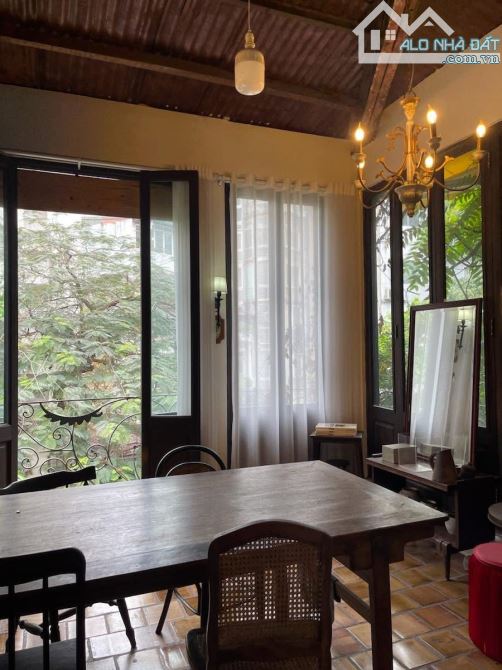 BÁN CĂN HỘ TẬP THỂ T2 LÝ ĐẠO THÀNH HOÀN KIẾM - 50M 2PN- VIEW MẶT PHỐ BIỆT THỰ PHÁP CỔ SĐCC - 1